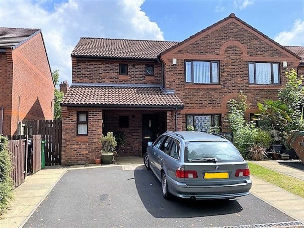 Moorton Avenue, Burnage