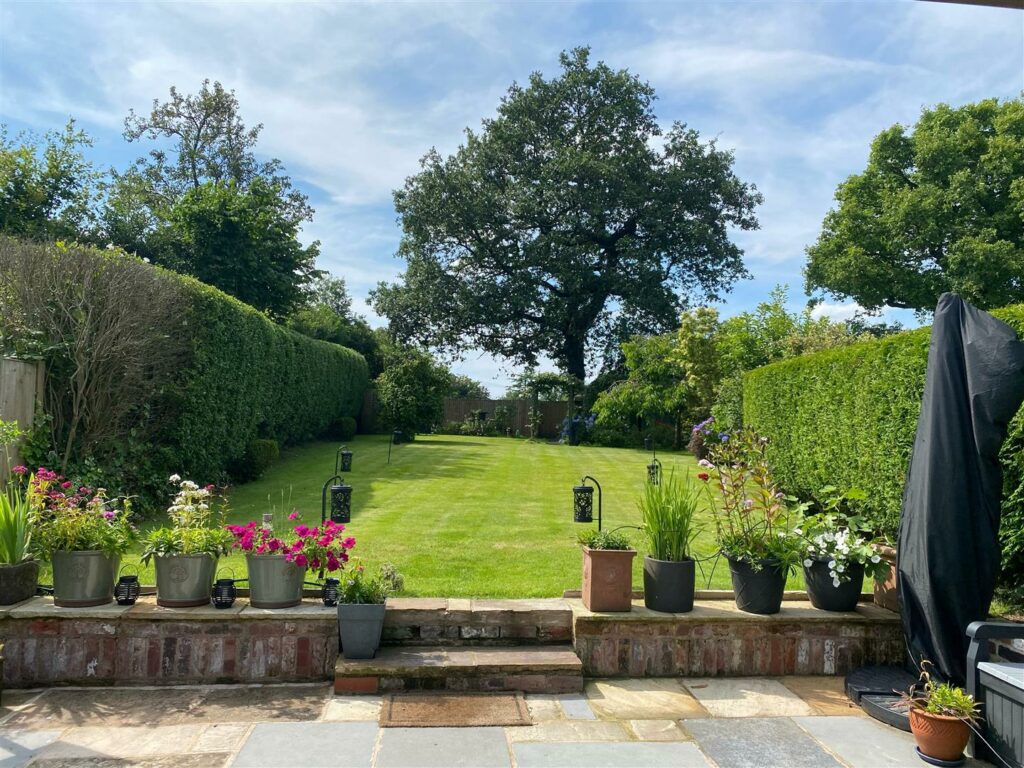 Knutsford Road, Alderley Edge