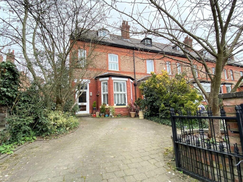 Fantastic period home in the heart of Didsbury Village
