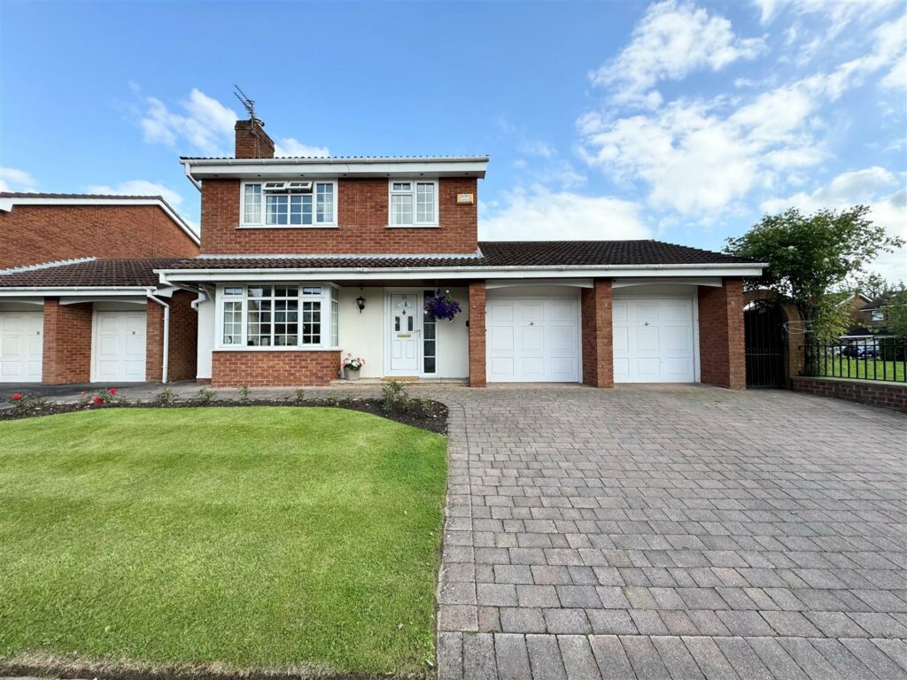 Turnberry Drive, Wilmslow