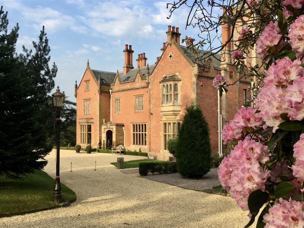 6 Norcliffe Hall, Altrincham Road, Styal, Wilmslow, SK9 4LH