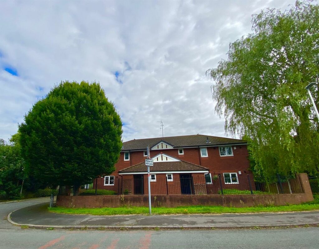 Mulberry Drive, Macclesfield