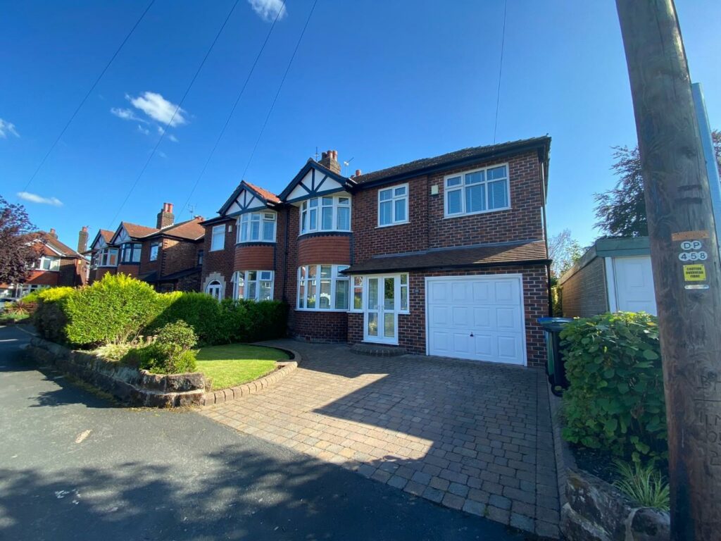 Stanway Drive, Hale, Altrincham