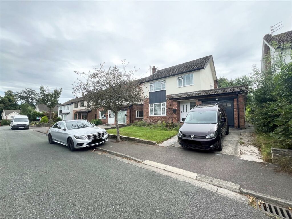 Cringle Drive, Cheadle