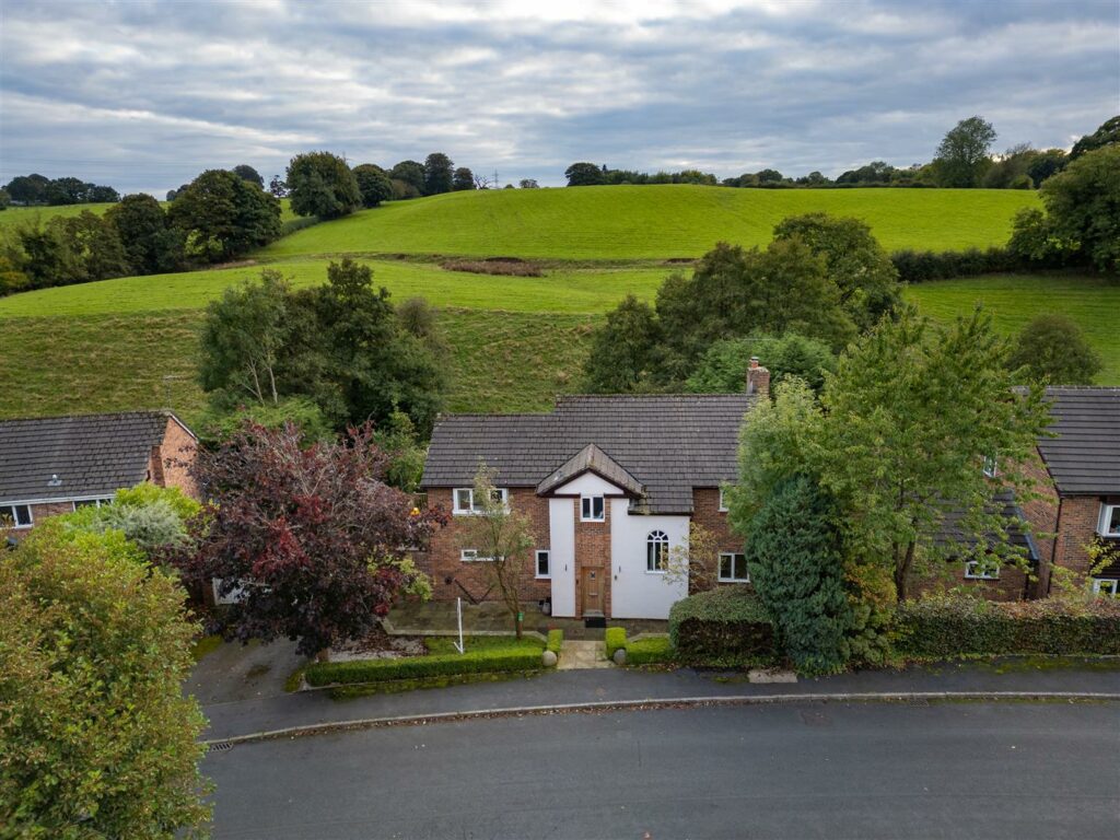 Willowmead Drive, Prestbury, Macclesfield