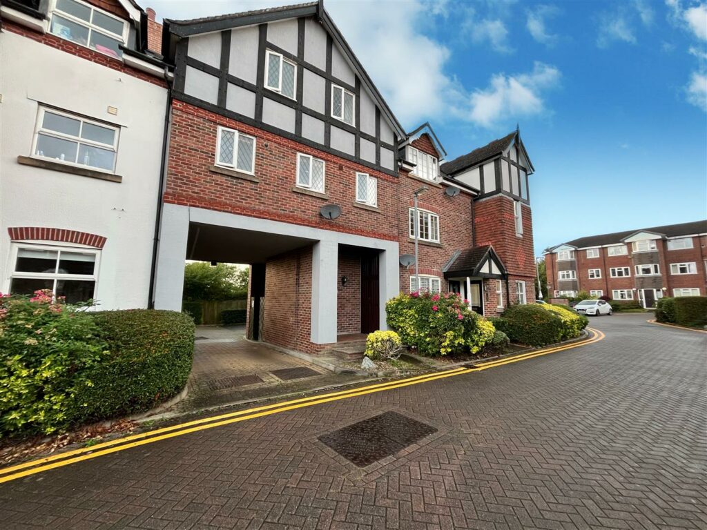 Arderne Place, Alderley Edge, Cheshire