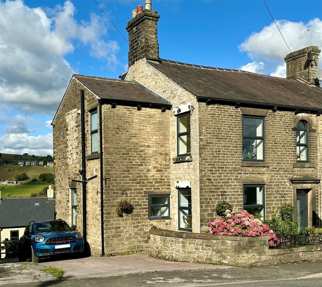 Albion Road, New Mills, High Peak