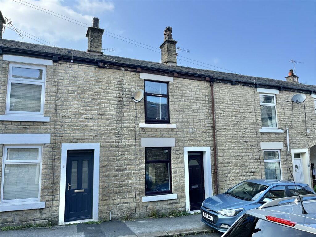 Mount Street, Glossop, Derbyshire